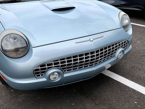 Used 2004 Ford Thunderbird Deluxe image 24