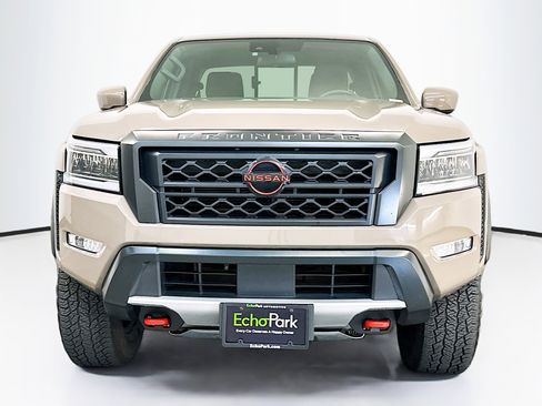 Used 2023 Nissan Frontier PRO-4X w/ Technology Package image 2