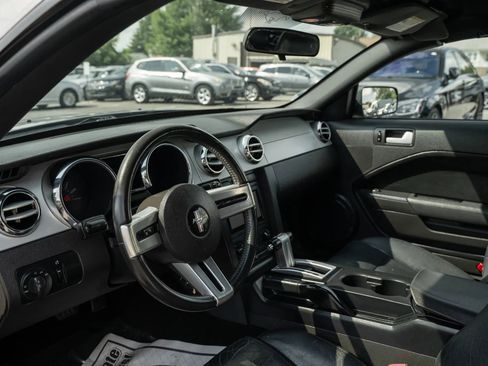 Used 2007 Ford Mustang Premium image 10