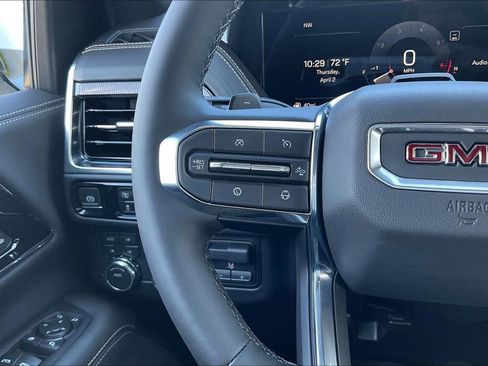 New 2026 GMC Yukon Elevation w/ Elevation Premium Package image 19