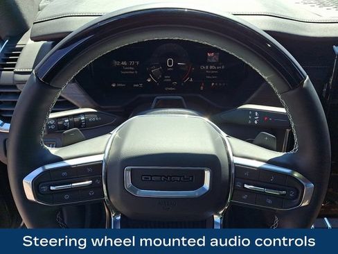 Used 2026 GMC Acadia Denali Ultimate AWD/4WD image 4