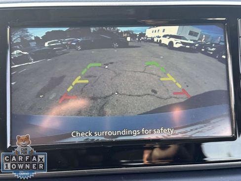 Used 2024 Nissan Versa SV w/ Trunk Package image 25