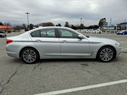 Used 2019 BMW 530i xDrive w/ Convenience Package image 7