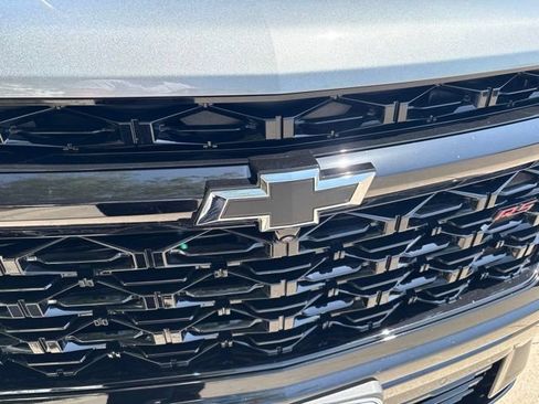 Certified 2026 Chevrolet Traverse RS AWD/4WD image 25