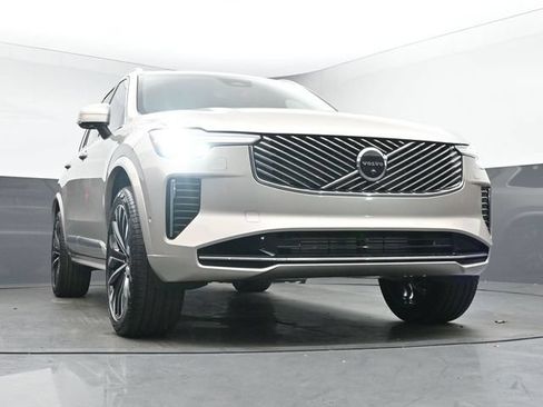 New 2026 Volvo XC90 T8 Plus w/ Protection Package Premier AWD/4WD image 40