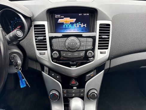 Used 2014 Chevrolet Cruze LT FWD image 23