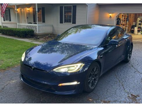 Used 2022 Tesla Model S Standard Range AWD/4WD image 1