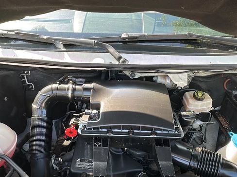 Used 2015 Mercedes-Benz Sprinter 2500 w/ Additional Battery Package image 10