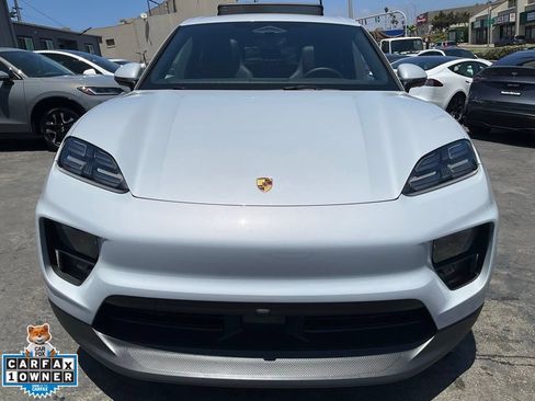Used 2025 Porsche Macan 4S Electric AWD/4WD image 94