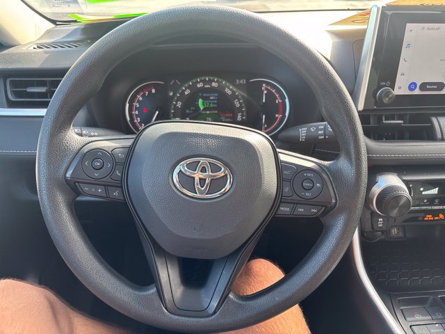 Used 2025 Toyota RAV4 LE AWD/4WD image 21