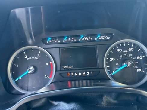 Used 2017 Ford F250 XLT image 38