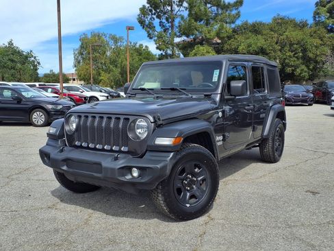 Used 2018 Jeep Wrangler Unlimited Sport image 23