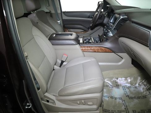 Used 2017 Chevrolet Tahoe Premier AWD/4WD image 37