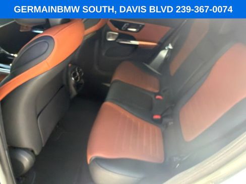 Used 2024 Mercedes-Benz GLC 300 4MATIC image 33