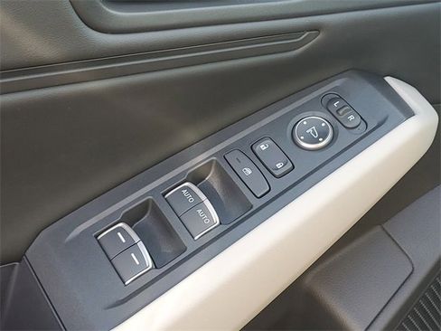 New 2025 Honda Accord SE image 31