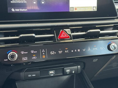 New 2026 Kia Niro Wave FWD image 21