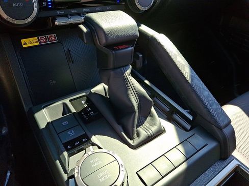 Certified 2025 Toyota 4Runner TRD Sport Premium AWD/4WD image 18