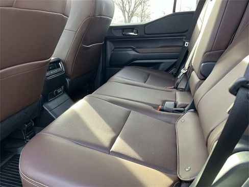 Used 2024 Toyota Land Cruiser image 21