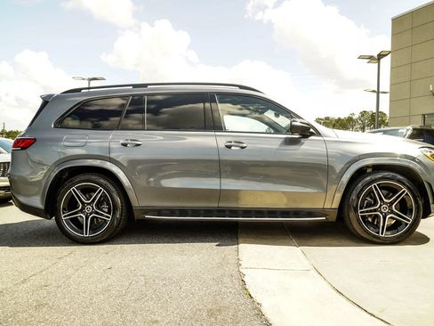 Used 2023 Mercedes-Benz GLS 580 4MATIC image 6