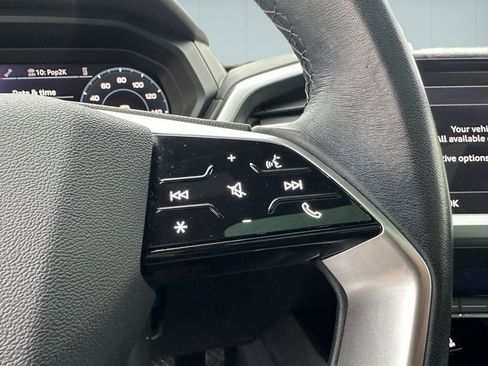 Used 2024 Audi Q4 e-tron Premium image 22