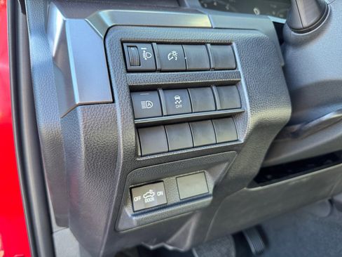 New 2025 Toyota Tacoma TRD Off-Road image 31