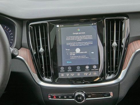 New 2026 Volvo V60 B5 Cross Country Plus w/ Climate Package image 27