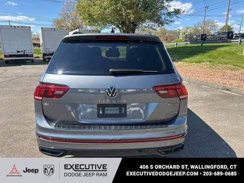 Used 2023 Volkswagen Tiguan SE R-Line AWD/4WD image 8