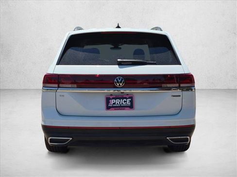 Used 2024 Volkswagen Atlas SE AWD/4WD image 6