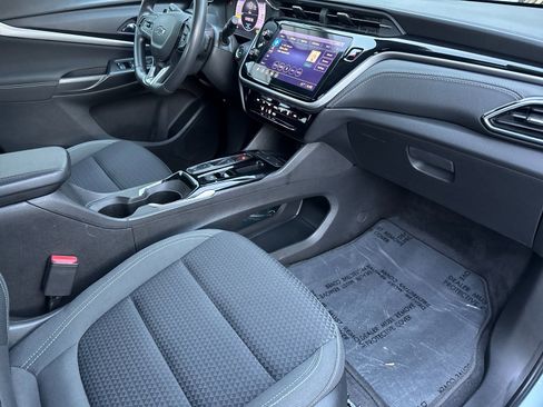 Used 2022 Chevrolet Bolt EUV LT image 16