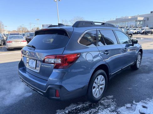 Used 2018 Subaru Outback 2.5i Premium image 5
