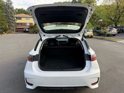 Used 2014 Lexus CT 200h image 5