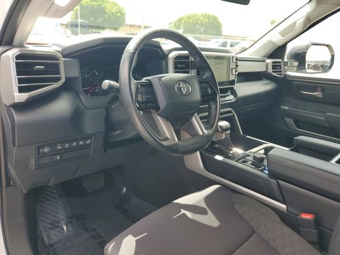 Used 2022 Toyota Tundra SR5 image 9