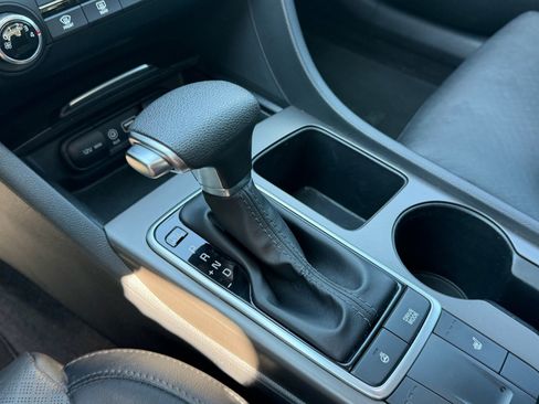 Used 2020 Kia Optima SE FWD image 11