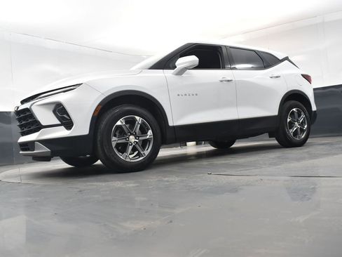 Used 2023 Chevrolet Blazer LT image 21