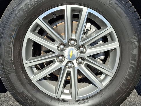 Used 2022 Chevrolet Traverse LT w/ LPO, Floor Liner Package image 8