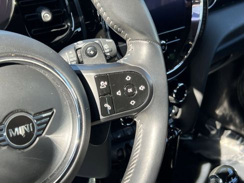 Used 2022 MINI Cooper S image 29