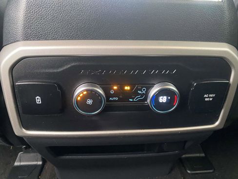 Used 2023 Ford Expedition XLT image 12