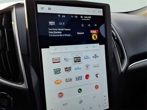 Used 2024 Ford Edge ST-Line image 19