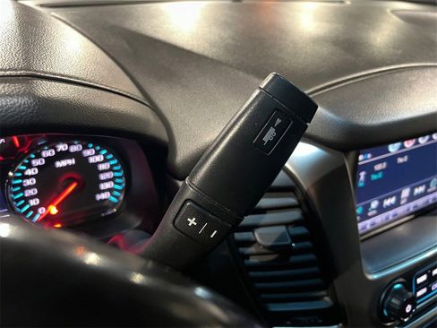 Used 2019 Chevrolet Suburban LT image 38