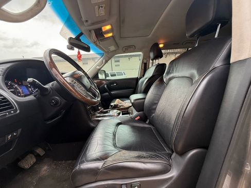 Used 2015 INFINITI QX80 Luxe w/ 22" Wheel Package image 11