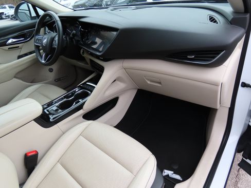 Used 2022 Buick Envision Essence w/ Technology Package I image 10