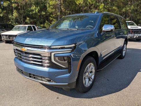 New 2026 Chevrolet Suburban Premier w/ Sun And Tow Package image 8