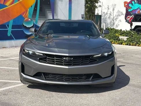 Used 2021 Chevrolet Camaro LT w/ Technology Package RWD image 2