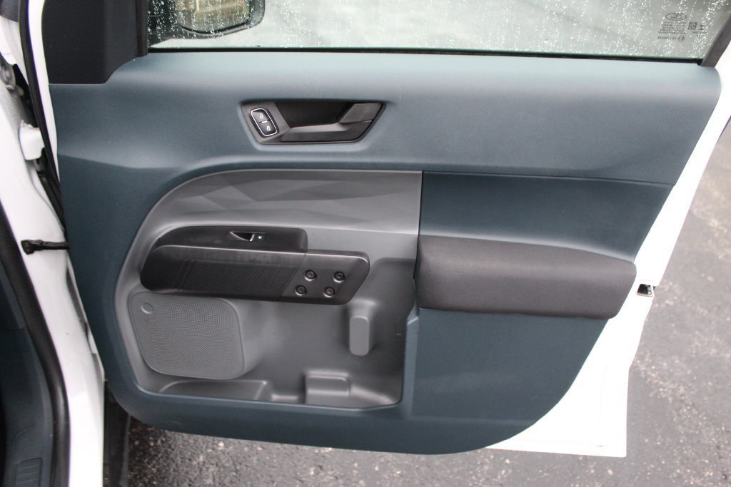 Used 2022 Ford Maverick XL FWD image 11