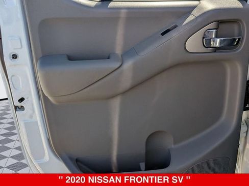 Used 2020 Nissan Frontier SV AWD/4WD image 27
