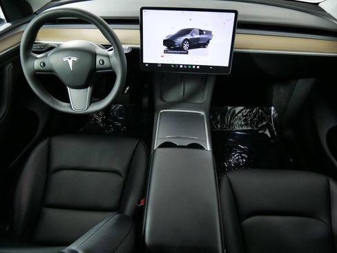 Used 2023 Tesla Model Y Long Range AWD/4WD image 20