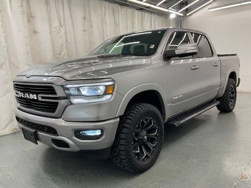 Used 2019 RAM 1500 Laramie AWD/4WD image 4