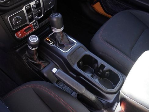 Used 2021 Jeep Wrangler Unlimited Rubicon image 22