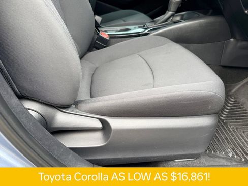 Used 2020 Toyota Corolla LE FWD image 12