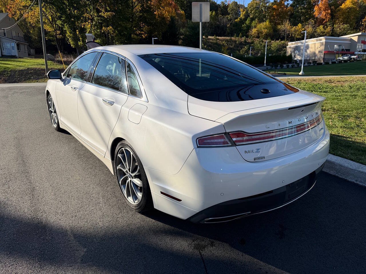 Used 2019 Lincoln MKZ Reserve w/ Reserve Plus Package AWD/4WD image 3